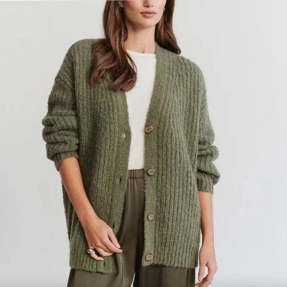 Jenni Kayne Cocoon Cardigan in Olive - Small - Picture 12 of 13